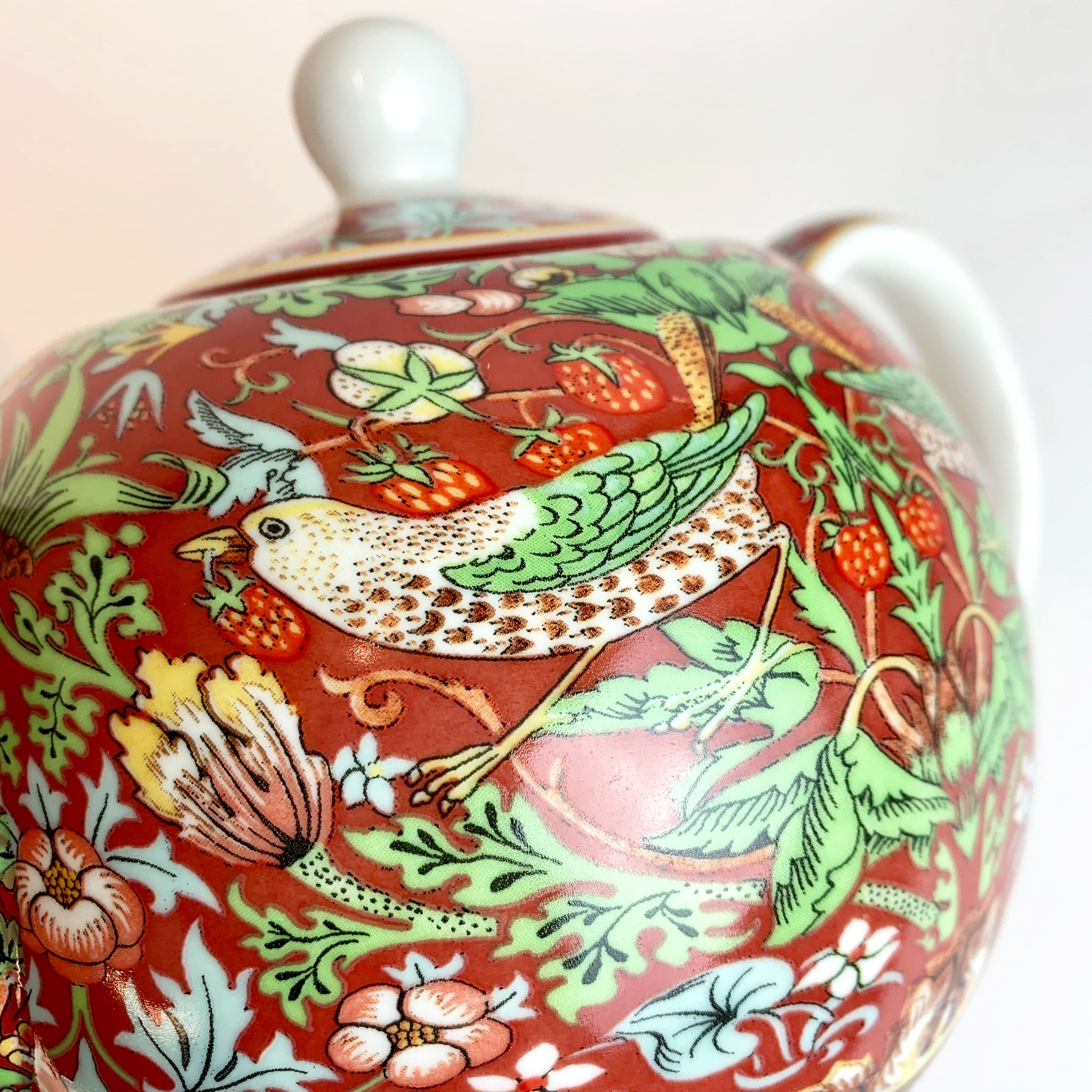William Morris Teapot - Strawberry Thief Design