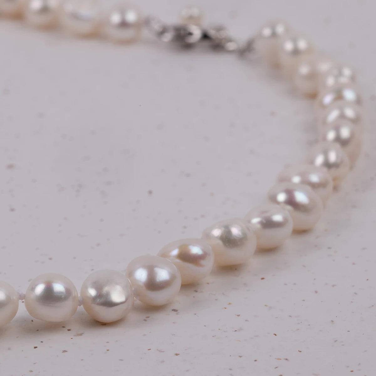 Jane Bennet Pearl Necklace - JaneAusten.co.uk