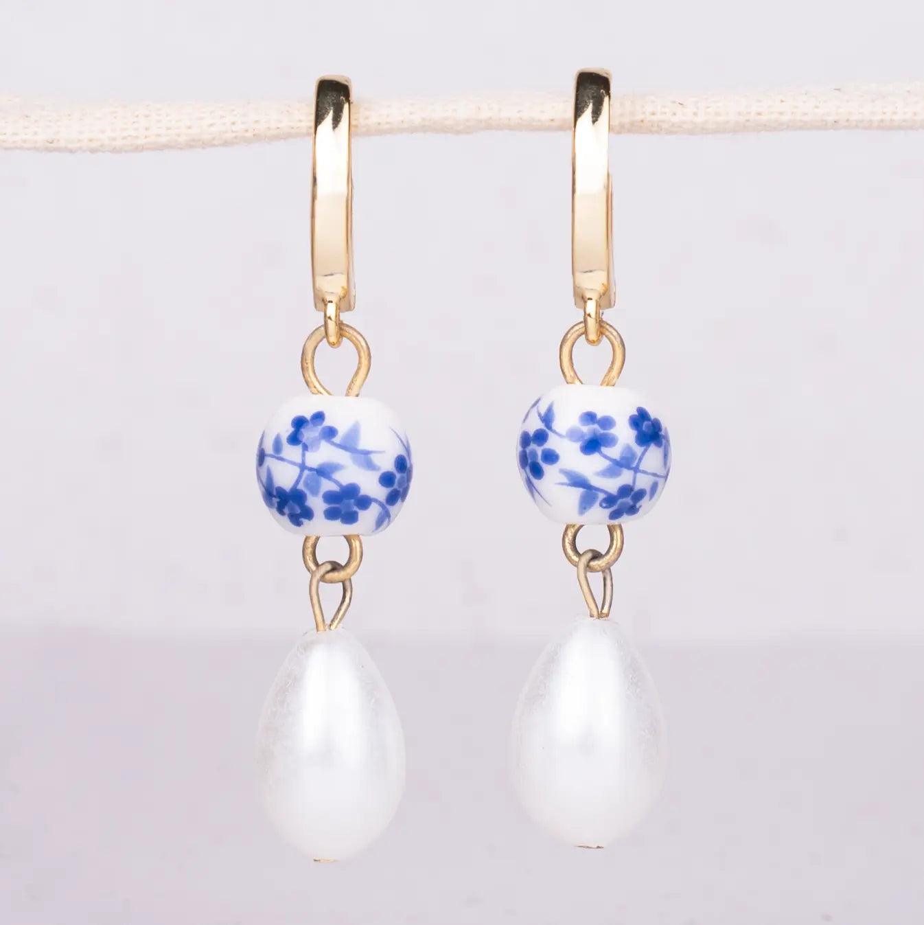 Netherfield Pearl Drop Earrings - JaneAusten.co.uk