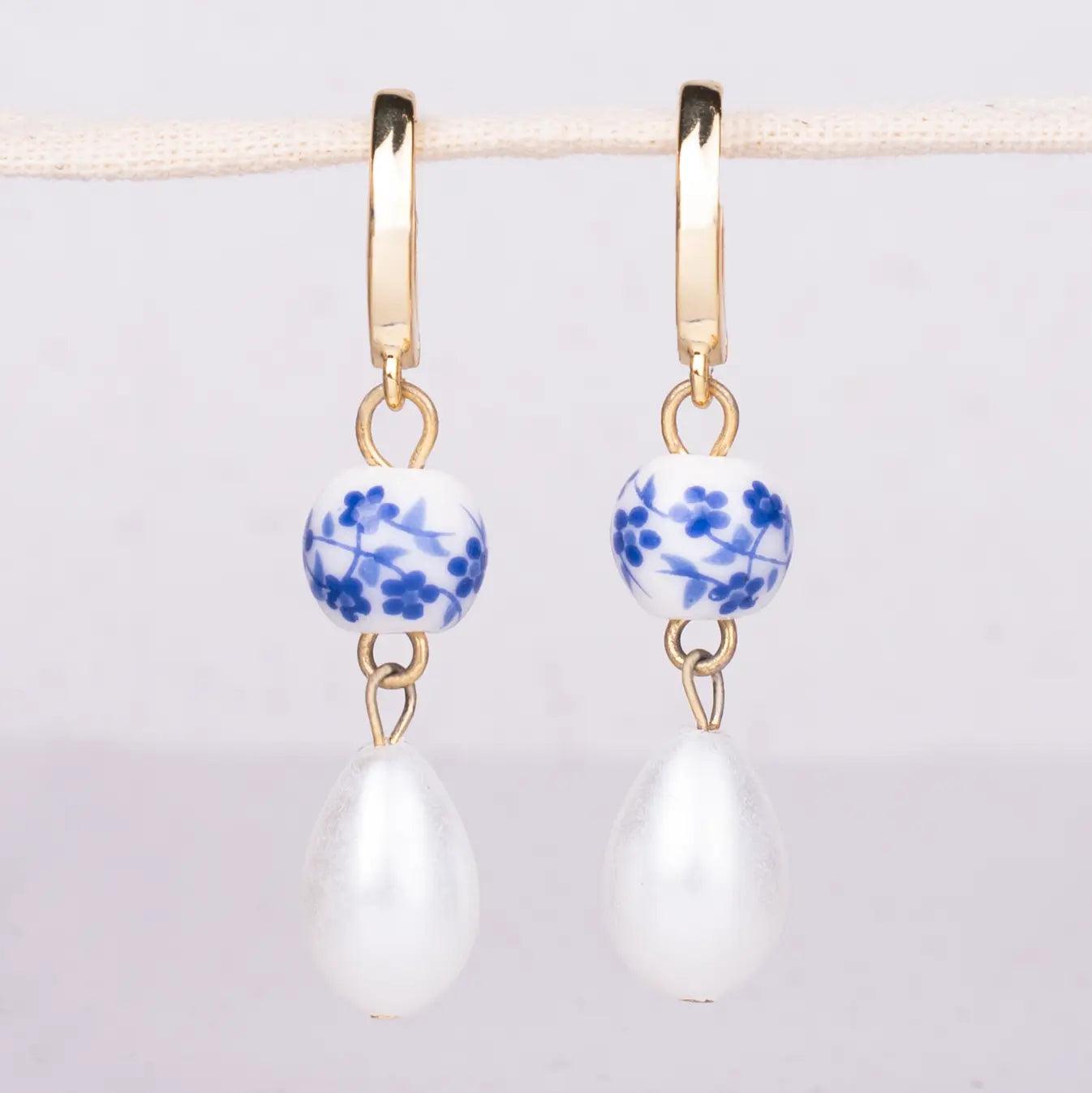 Netherfield Pearl Drop Earrings - JaneAusten.co.uk