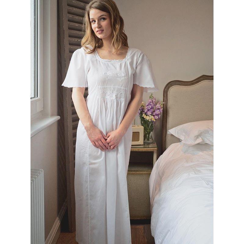 18th Century Jane Austen Style Cotton Nightdress