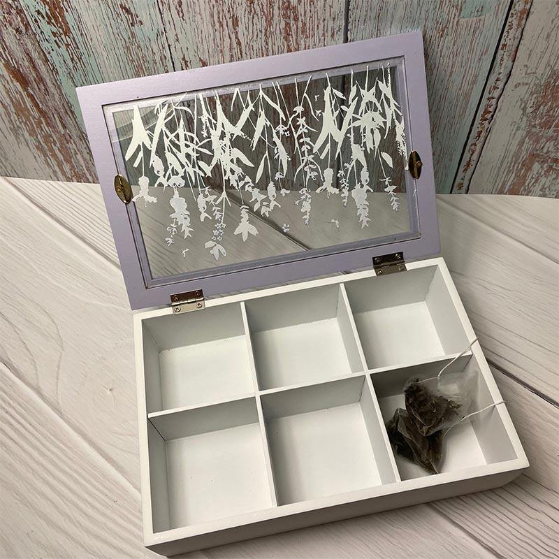 **Longbourn Lavender Tea Box** - JaneAusten.co.uk