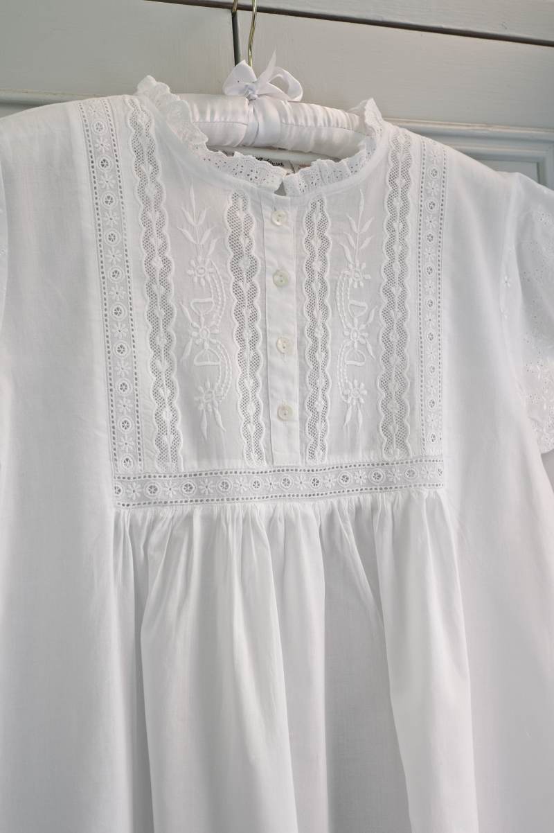 Short-Sleeved Cotton Regency Nightdress - Emma - JaneAusten.co.uk