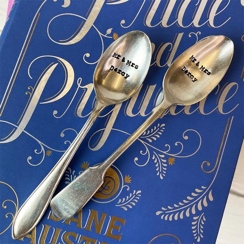 Vintage Teaspoon - Mr & Mrs Darcy | Exclusive Collection - JaneAusten.co.uk