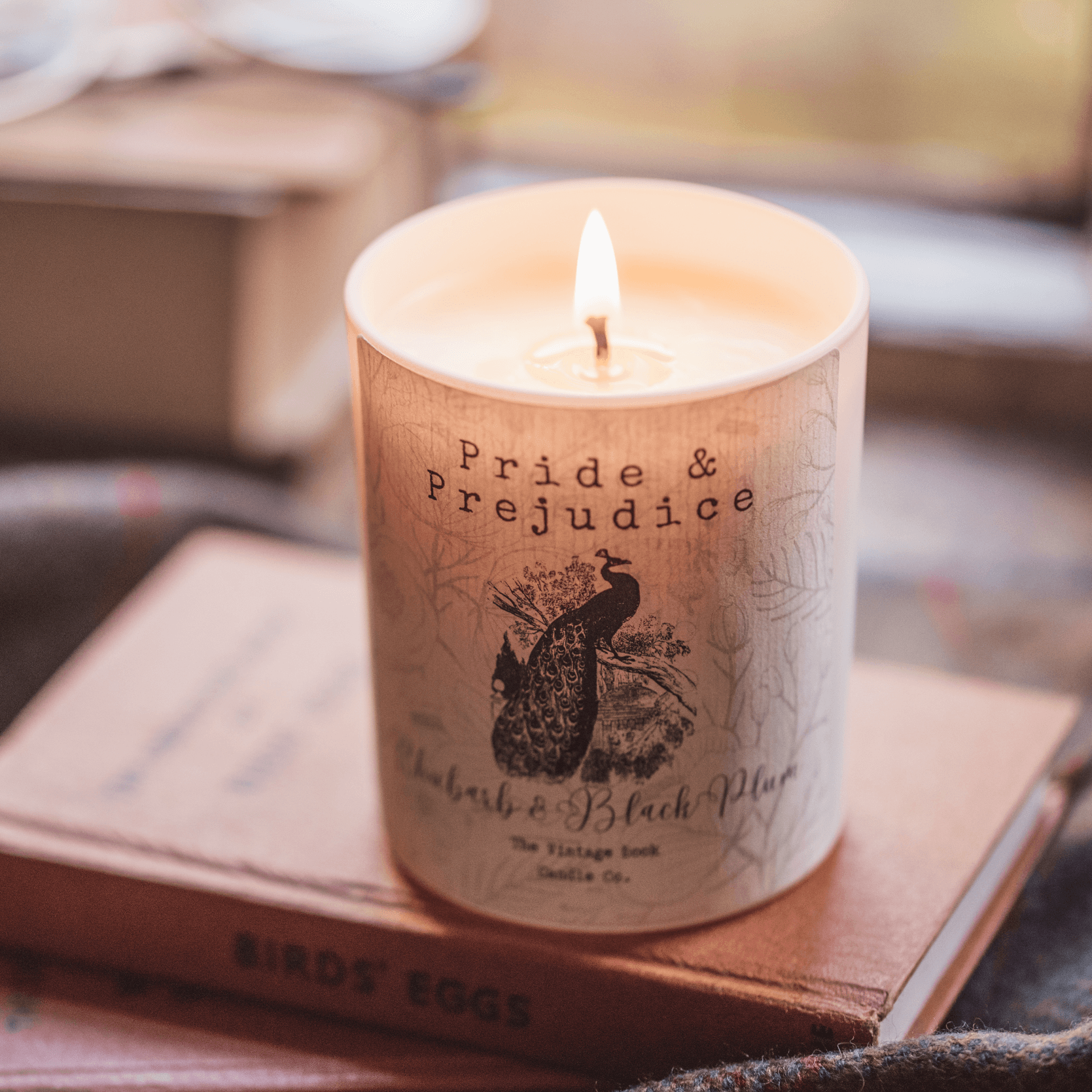 Pride and Prejudice Rhubarb and Juicy Black Plum Candle - JaneAusten.co.uk