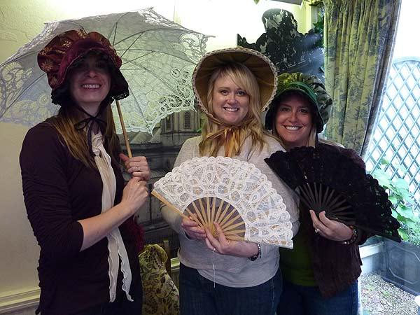 Dressing Up Regency Style with hats, bonnets, reticules and scarves - JaneAusten.co.uk