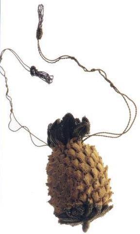 Knit a Pineapple Purse - JaneAusten.co.uk