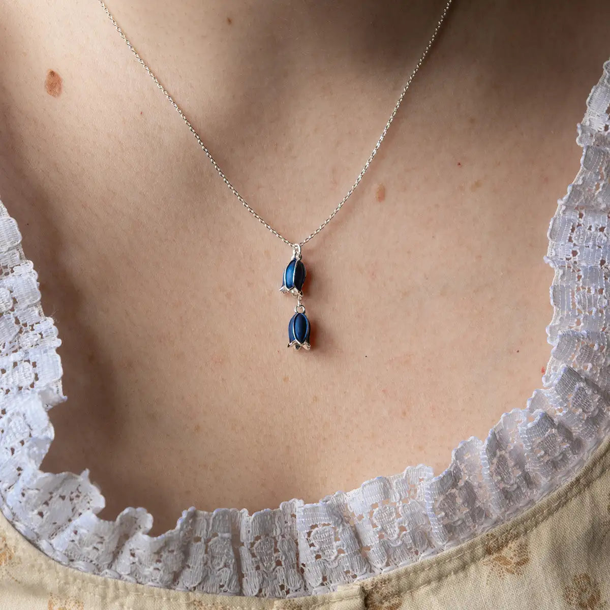 Collana azzurra artigianale di Hartfield in argento