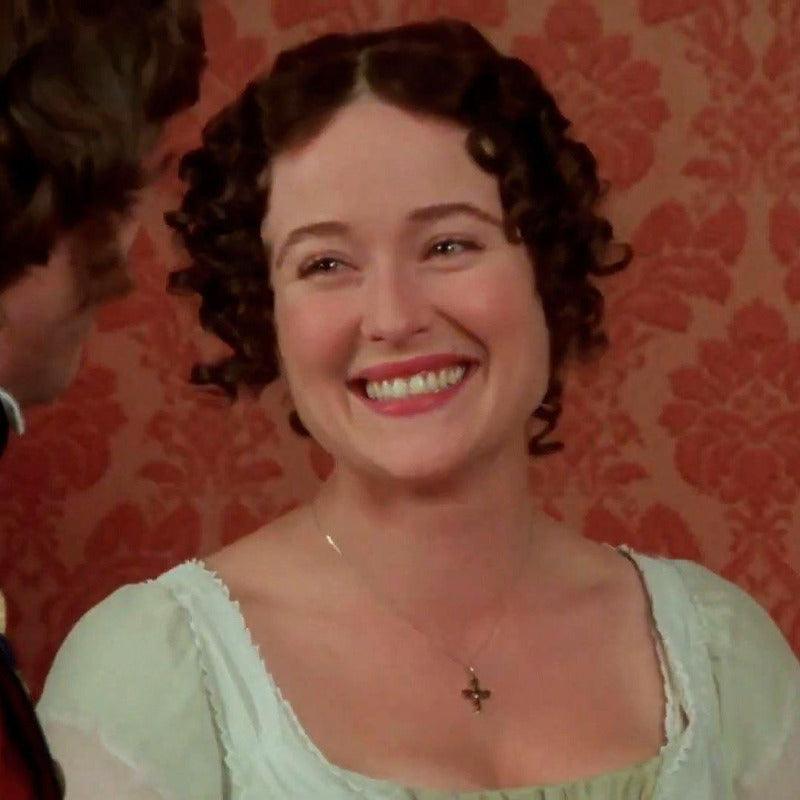 Jennifer Ehle in Pride and Prejudice, wearing the iconic garnet cross neclace. 
