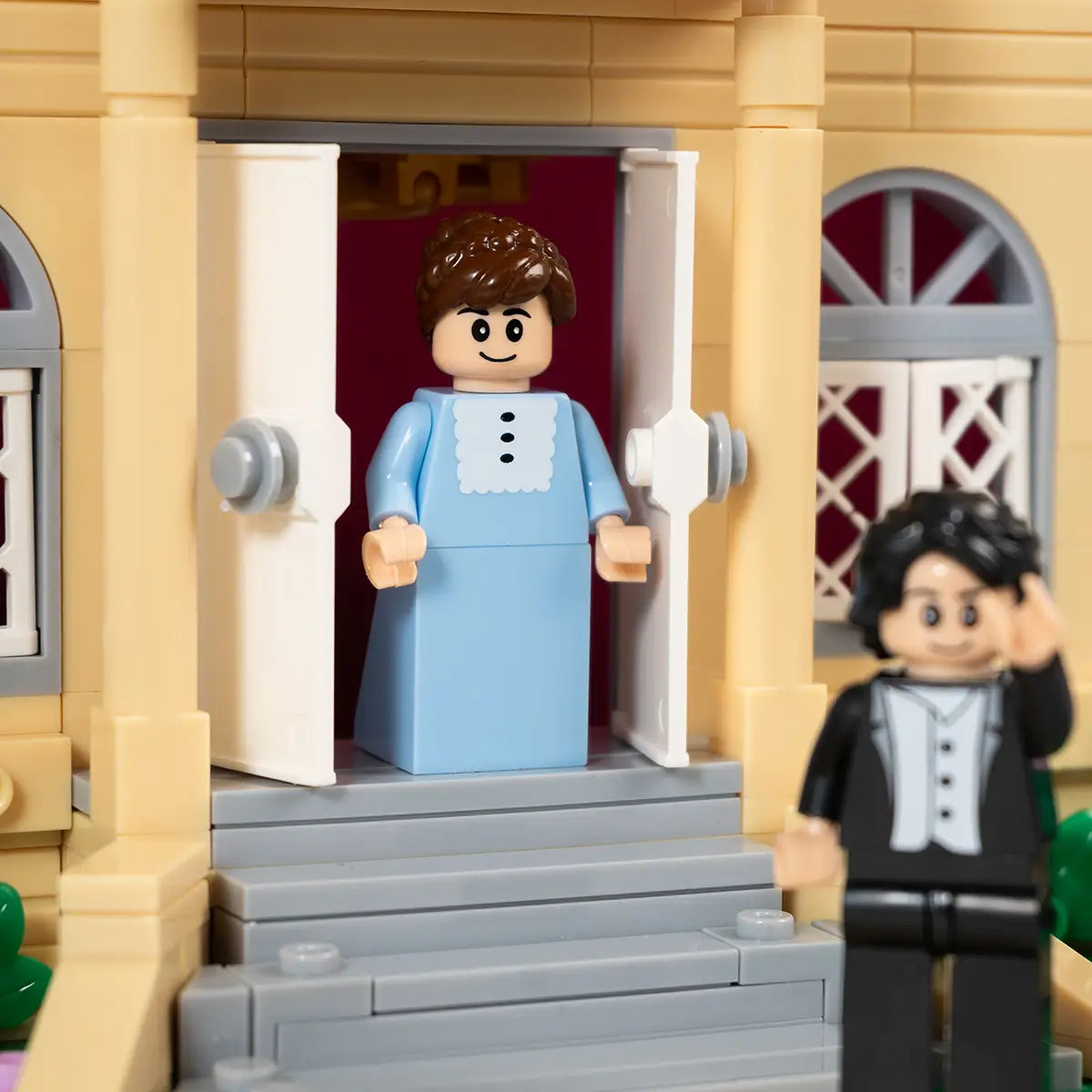 Close up detail of Elizabeth and Mr Darcy minifigs in Lego style Pemberley
