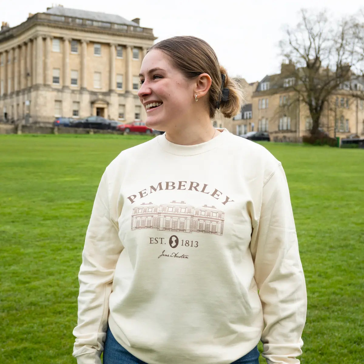 Super-soft Pemberley sweater in beige to celebrate your favourite novel.