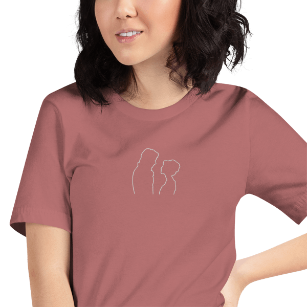 Mauve T-Shirt depicting Lizzie and Darcy's silhouettes as they pause mid-dance to look at eachother.