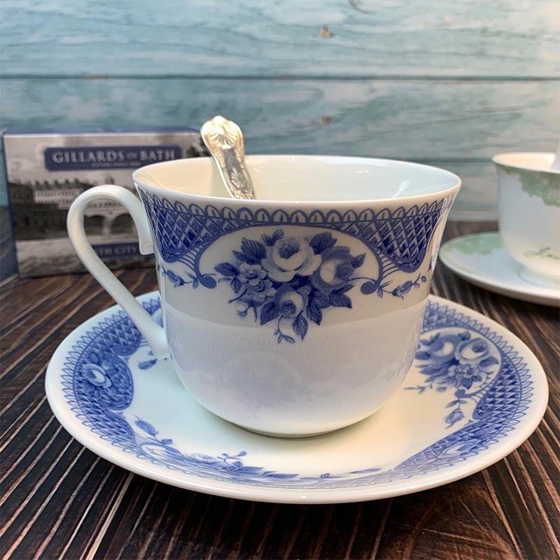 Tazza da tè con piattino Ortensia in New Bone China, 250 ml