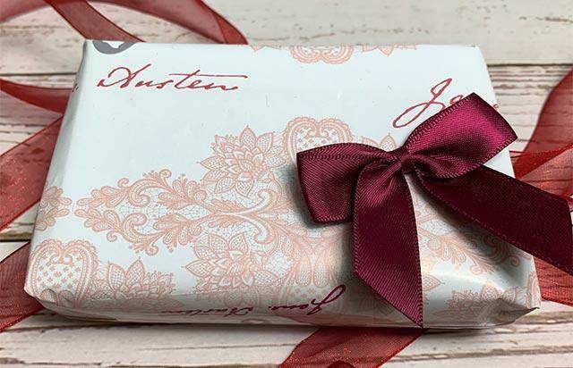 Gift Wrapping - JaneAusten.co.uk